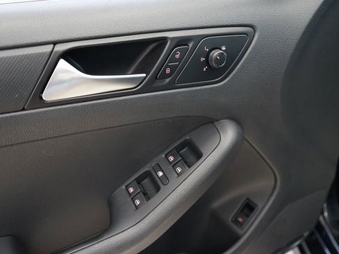 Used 2016 Volkswagen Jetta S FWD image 21