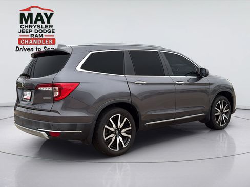 Used 2019 Honda Pilot Touring image 7
