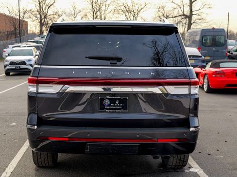 Used 2023 Lincoln Navigator L Reserve AWD/4WD image 6