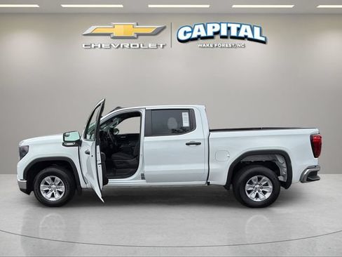 Used 2024 GMC Sierra 1500 Pro w/ Pro Value Package RWD image 9