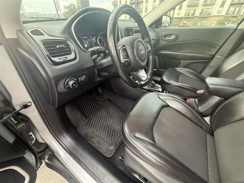 Used 2021 Jeep Compass Latitude AWD/4WD image 19