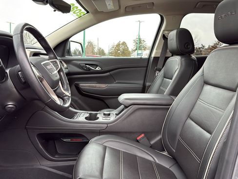 Used 2022 GMC Acadia Denali w/ Denali Ultimate Package image 28