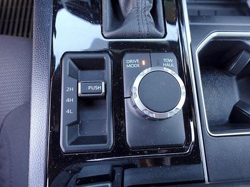 Certified 2025 Toyota Tundra SR5 AWD/4WD image 21