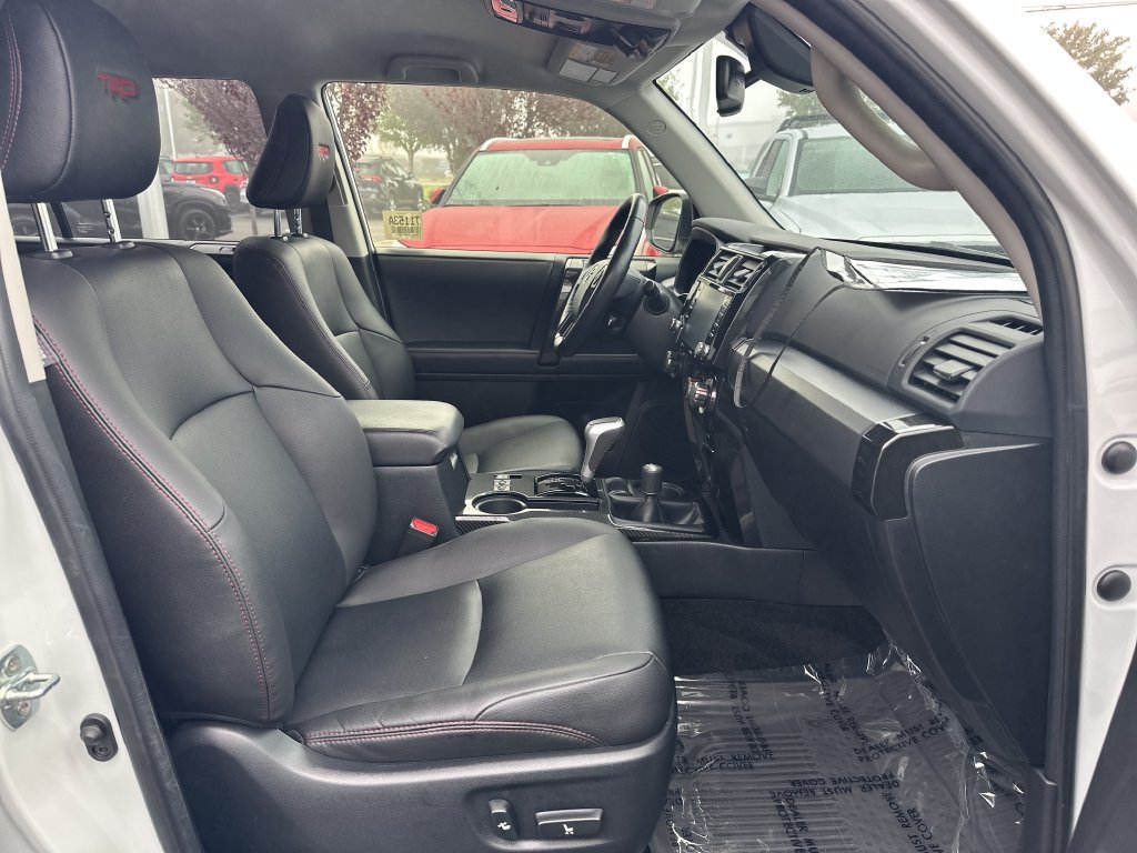 Certified 2024 Toyota 4Runner TRD Off-Road Premium AWD/4WD image 17