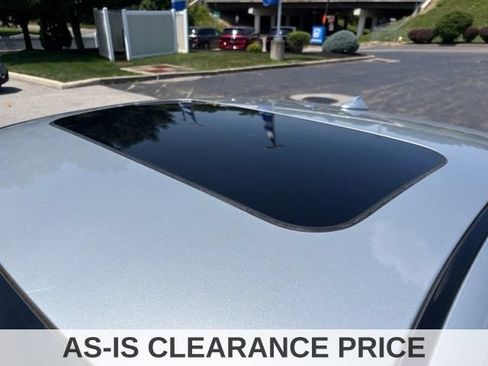 Used 2018 INFINITI Q60 Red Sport 400 w/ Sensory Package 3.0T Sport AWD/4WD image 22