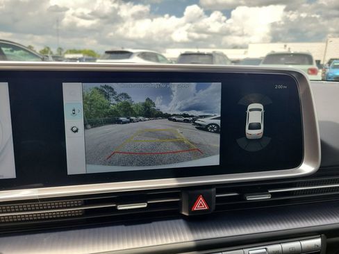 New 2025 Hyundai Ioniq 6 SE image 24