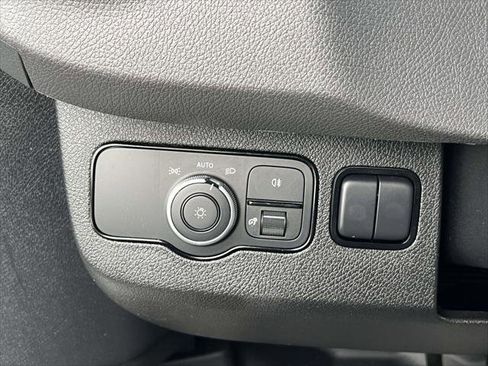Used 2024 Mercedes-Benz Sprinter 2500 image 19