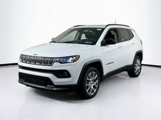 Used 2022 Jeep Compass Latitude w/ Sun and Sound Group image 1