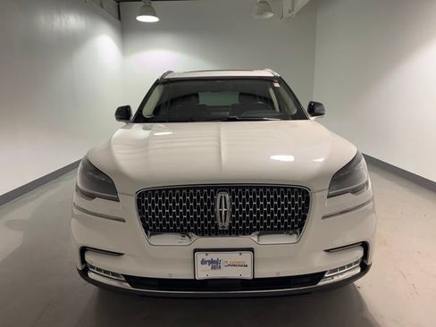 Used 2020 Lincoln Aviator Reserve w/ Equipment Group 201A AWD/4WD image 2