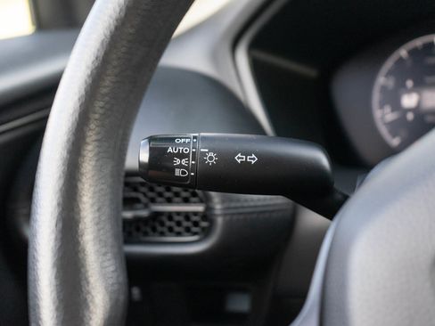 Used 2023 Honda HR-V LX image 22