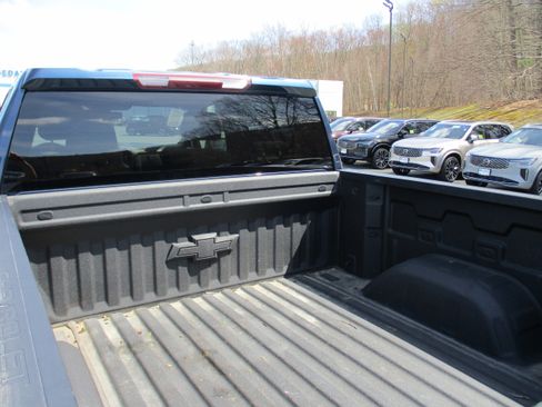 Certified 2022 Chevrolet Silverado 1500 RST w/ Z71 Off-Road Package image 13