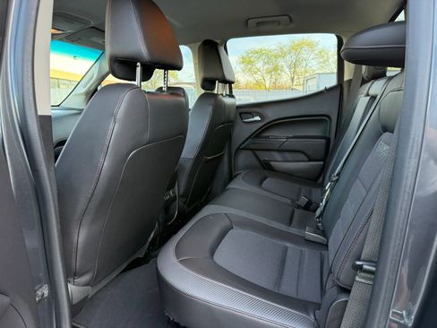 Used 2016 GMC Canyon SLE w/ All Terrain Package image 12