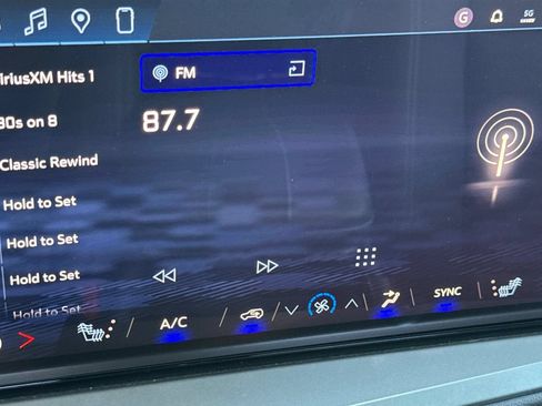 New 2026 Chevrolet Traverse LT w/ Midnight/Sport Edition FWD image 18