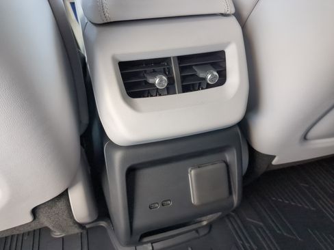 New 2026 Cadillac Optiq Luxury 1 image 15