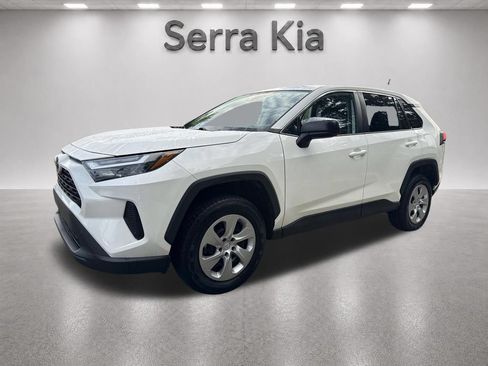 Used 2023 Toyota RAV4 LE FWD image 3