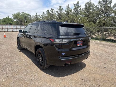 Used 2021 Chevrolet Traverse Premier w/ Redline Edition FWD image 4
