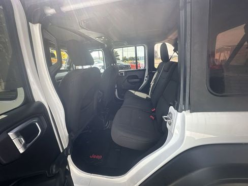 Used 2021 Jeep Wrangler Unlimited Sport image 13