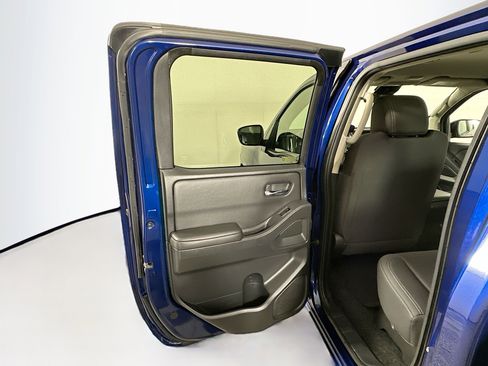Used 2023 Nissan Frontier SV image 24