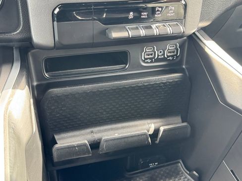 Used 2022 RAM 1500 Big Horn AWD/4WD image 23