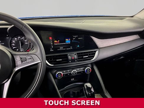 Used 2019 Alfa Romeo Giulia Ti w/ Nero Edizione RWD image 9