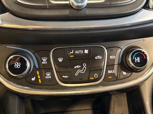 Used 2017 Chevrolet Volt Premier w/ Driver Confidence II Package image 30