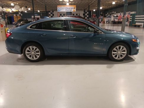 Used 2025 Chevrolet Malibu LT FWD image 5