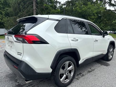 Used 2020 Toyota RAV4 Limited AWD/4WD image 9