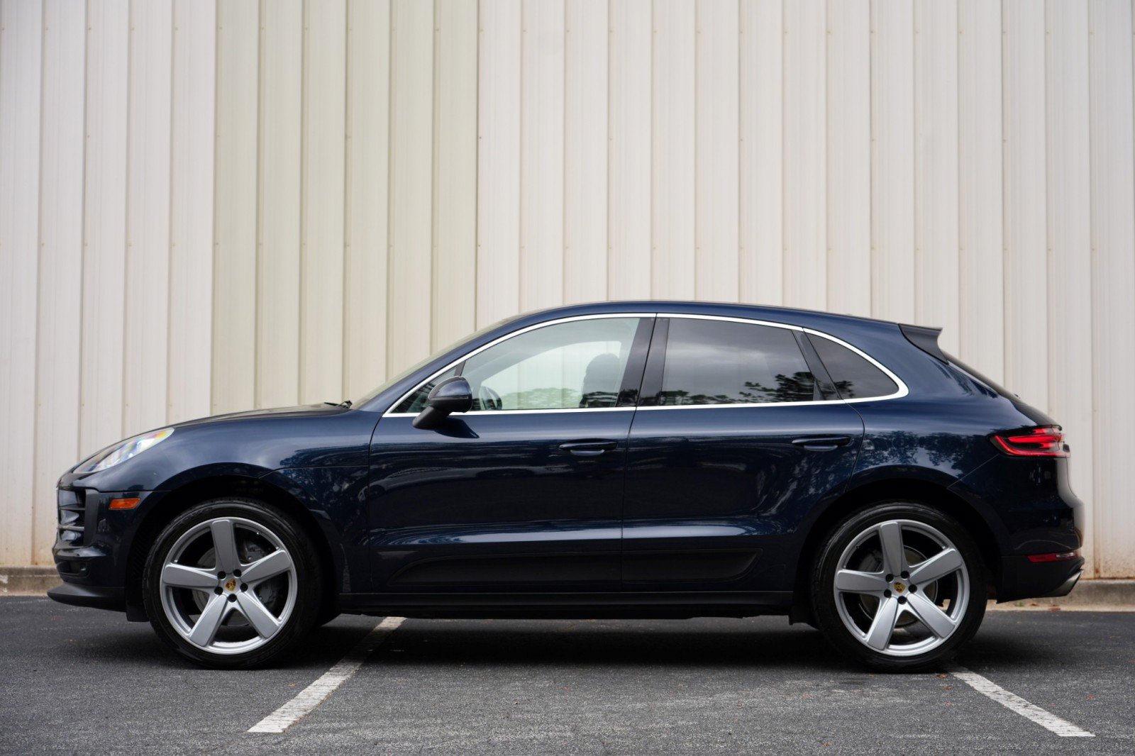 Used 2020 Porsche Macan S AWD/4WD image 8