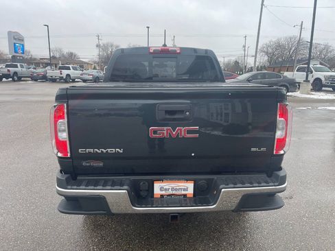 Used 2017 GMC Canyon SLE w/ SLE Convenience Package image 4