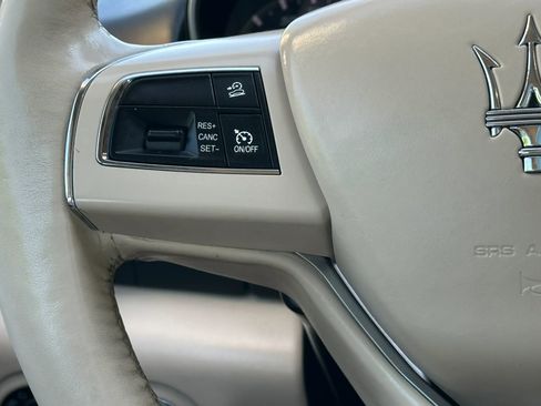 Used 2017 Maserati Levante AWD/4WD image 35
