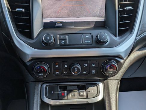 Used 2022 GMC Acadia SLE AWD/4WD image 14