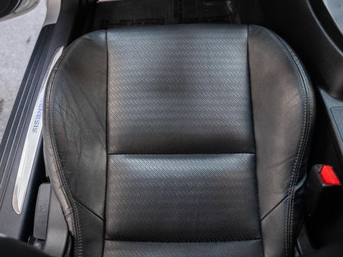 Used 2015 Hyundai Genesis 3.8 RWD image 37