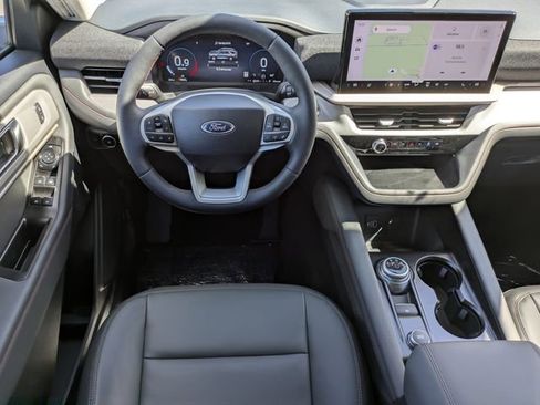 New 2026 Ford Explorer Active w/ Active Comfort Package image 16