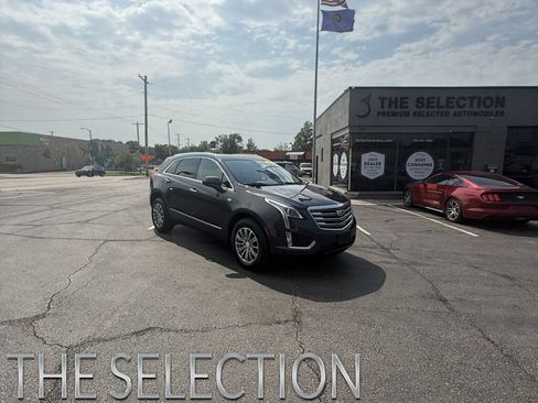 Used 2018 Cadillac XT5 Luxury w/ Driver Awareness Package AWD/4WD image 1