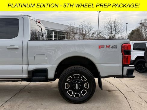 Used 2025 Ford F250 Platinum image 8