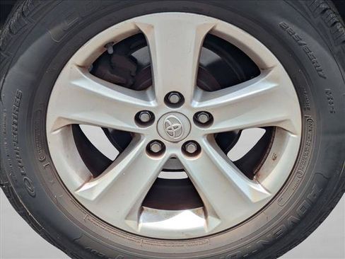 Used 2014 Toyota RAV4 XLE FWD image 16