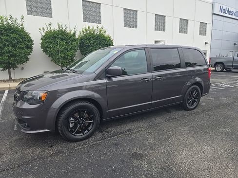 Used 2020 Dodge Grand Caravan SXT w/ Driver Convenience Group FWD image 50
