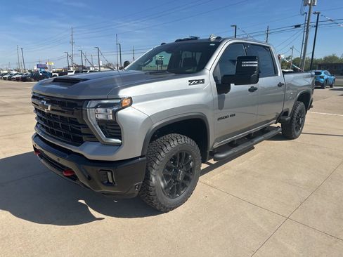 New 2026 Chevrolet Silverado 2500 LTZ w/ LTZ Plus Package AWD/4WD image 29