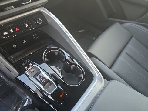 New 2025 Audi Q5 Premium Plus image 23
