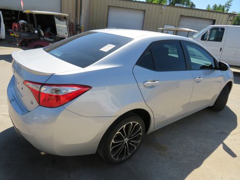 Used 2016 Toyota Corolla S Premium image 4