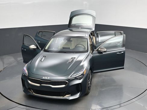 Certified 2022 Kia Stinger GT1 image 51