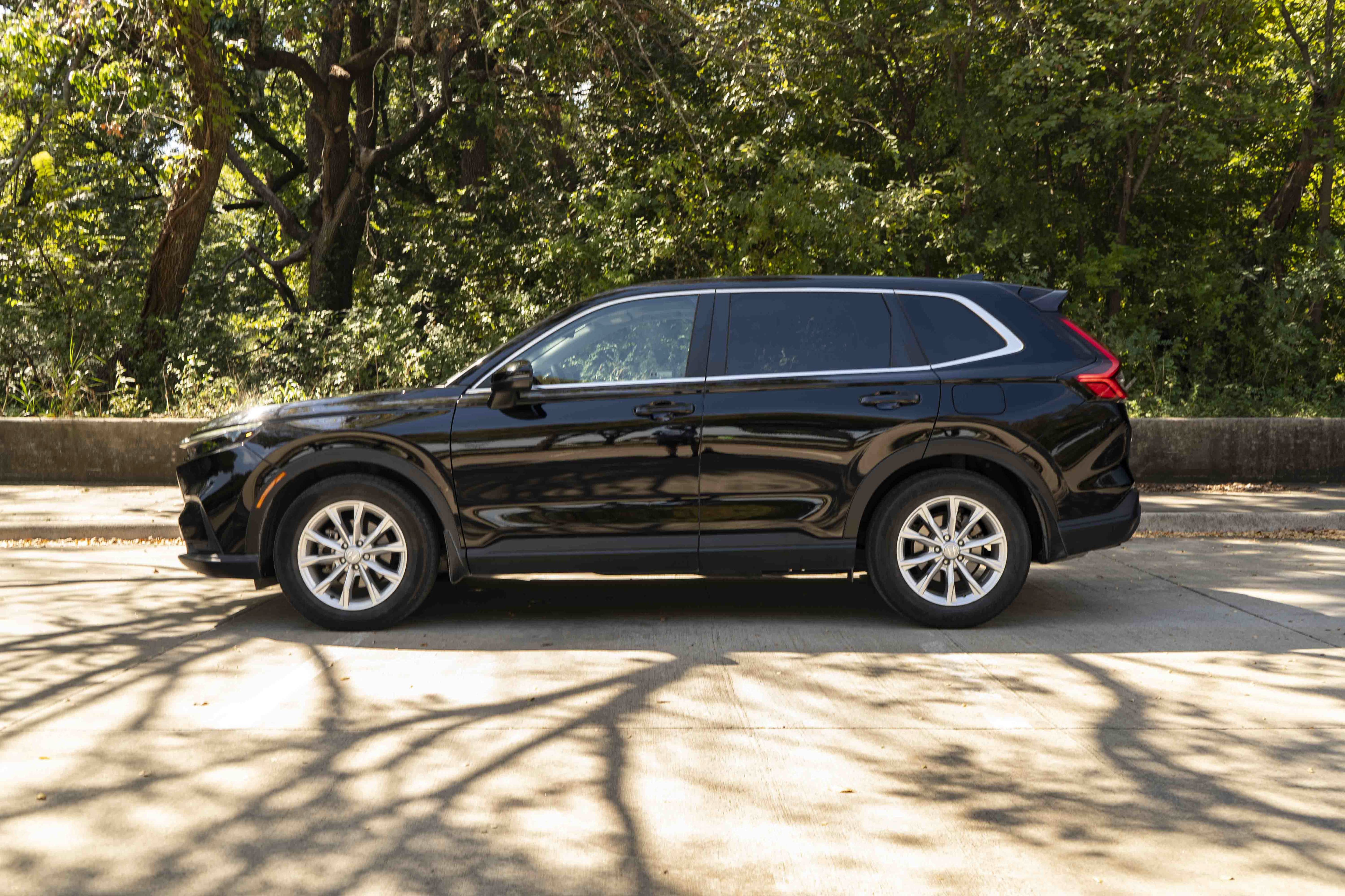 Used 2024 Honda CR-V EX-L image 6