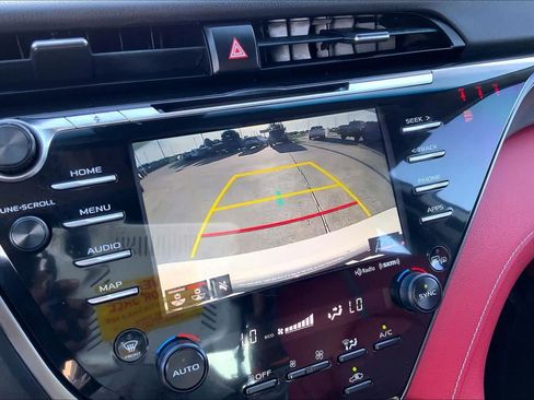 Used 2019 Toyota Camry XSE FWD image 27