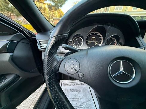 Used 2010 Mercedes-Benz E 550 Sedan image 59