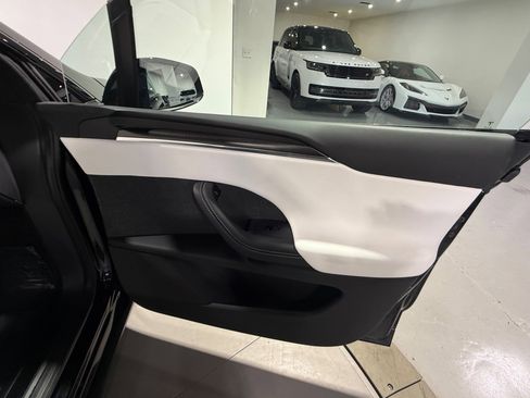 Used 2022 Tesla Model X Plaid image 52