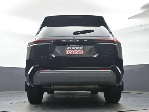 Used 2026 Toyota RAV4 XSE AWD/4WD image 33