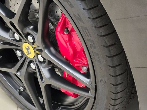 Used 2015 Ferrari California T RWD image 14