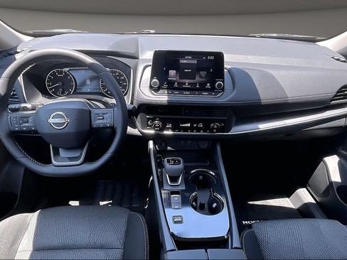 New 2026 Nissan Rogue SV w/ Cold Weather Package FWD image 5
