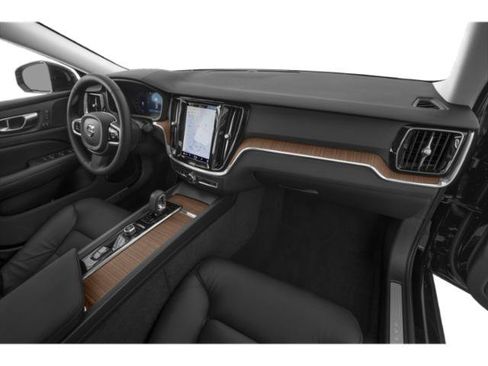 Used 2024 Volvo S60 B5 Core FWD image 15