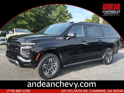 New 2026 Chevrolet Suburban Z71 w/ Comfort Package AWD/4WD image 1